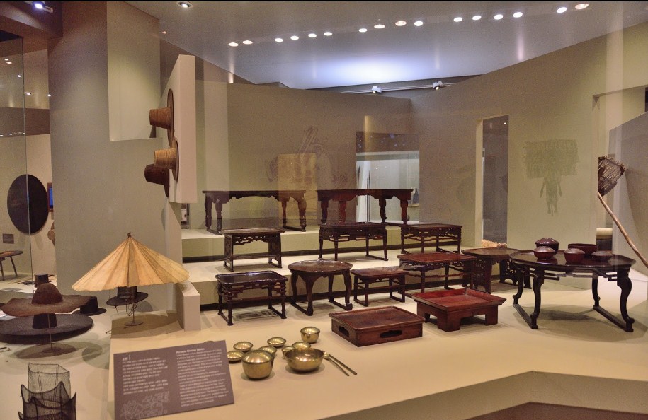 Beberapa Koleksi di Museum Rakyat Nasional Korea Interior museum nasional rakyat korea