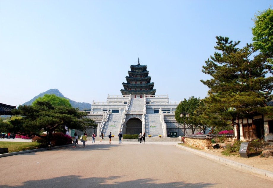 Museum Nasional Rakyat Korea Tampak depan
