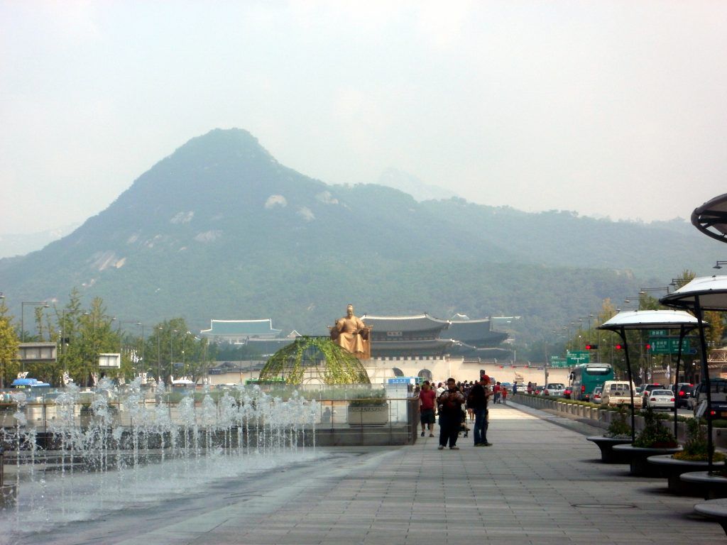 Gwanghwamun Square, Tempat Wisata Sekaligus AlunAlun