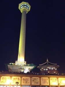 Busan Tower di Malam Hari
