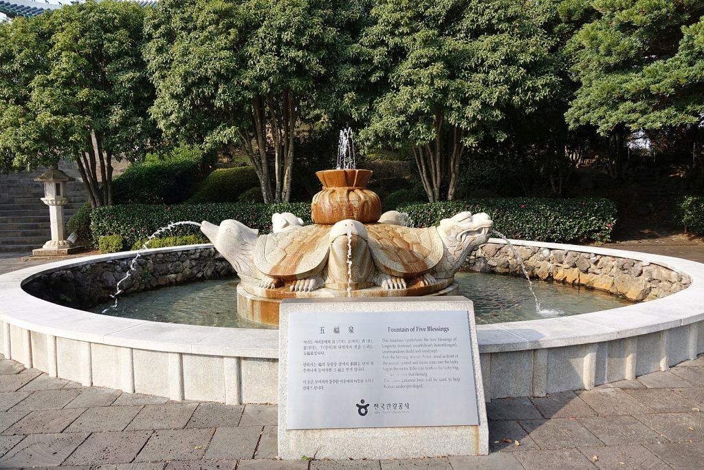 Air Terjun Cheonjeyeon, Monumen Alam di Jeju | Trip dan Tour ke Korea